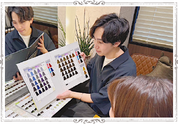 Room hair スタッフ接客写真